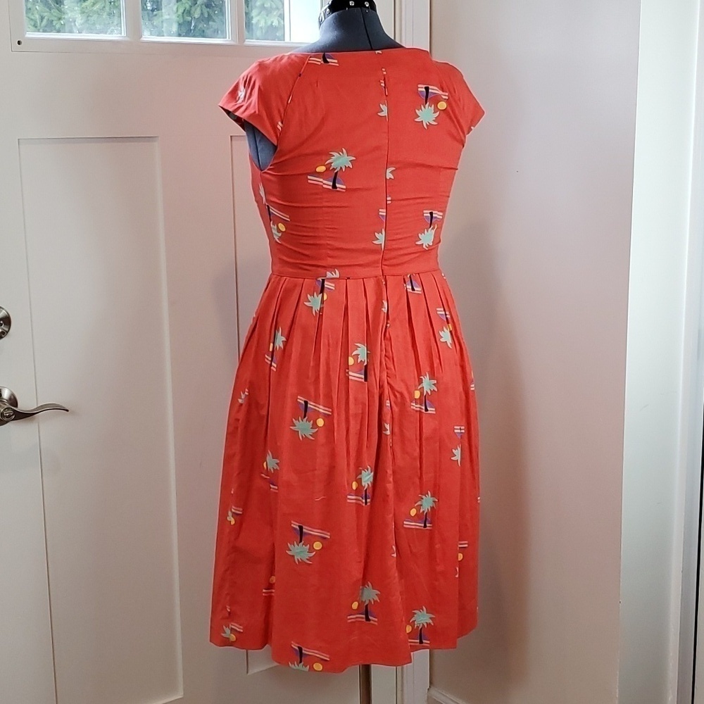 Emilyandfin dress - Large - Picture 4 of 8